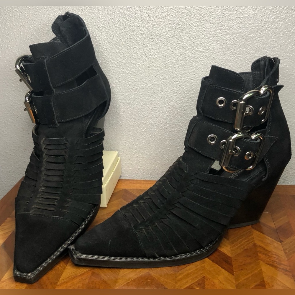 Jeffery Campbell wrap black suede pointed toe buckle ankle booties size 6